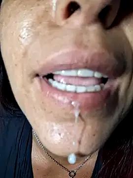 allyson22andy — Destroy meeee..dildooo