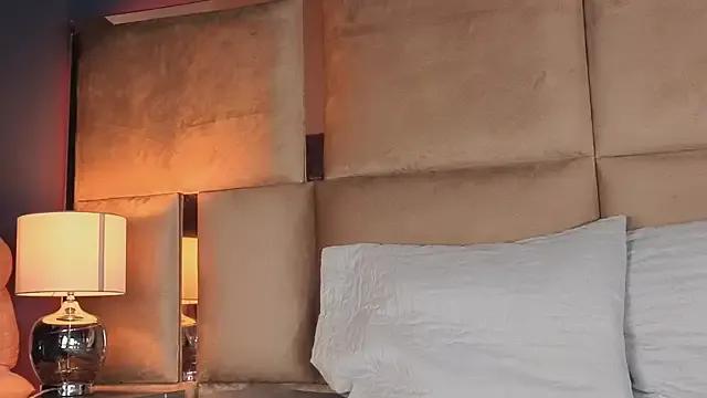 Freechat angelinepossy on StripChat