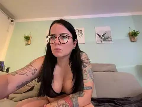 annalea85 — Free Boobs + 1 Video