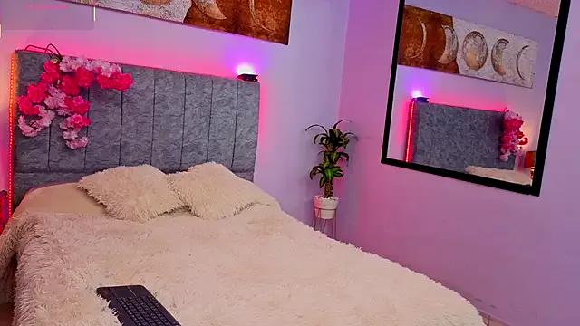 Private antonellastar24_ on StripChat