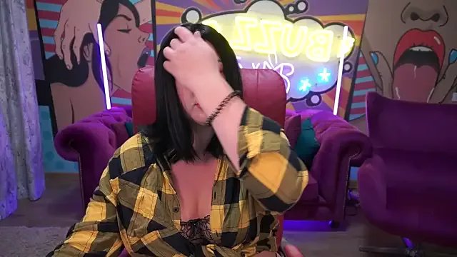 ArianaDarkk on StripChat 