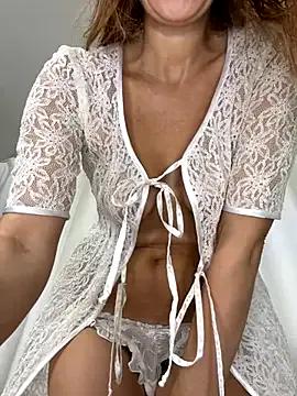 Freechat Aurynne on StripChat