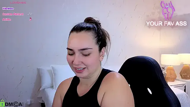 ava_blue on StripChat
