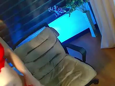 Freechat baby_kiraxx on StripChat