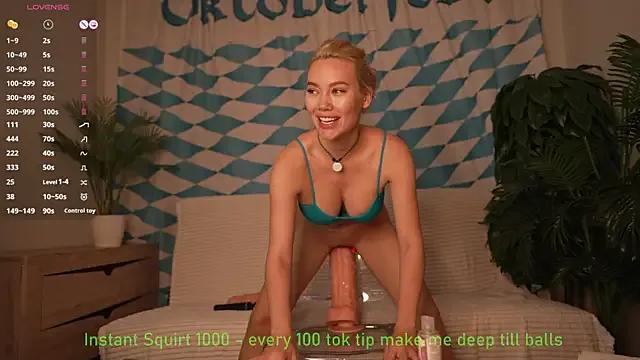 Freechat Bestie_Online on StripChat