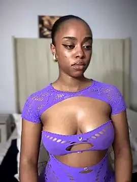 BhadBhad_Kitty on StripChat