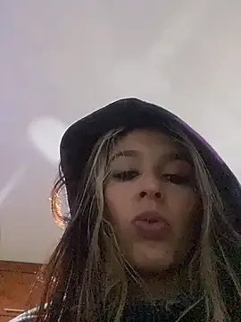 Freechat BlueStoneX on StripChat