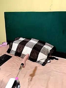 Freechat BootyGoddess23 on StripChat