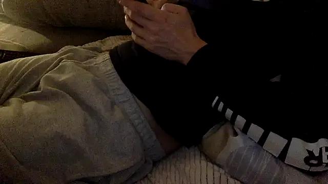 StripChat Breezydicksn is Freechat Breezydicksn — SHORTS AND SHIRT OFF!