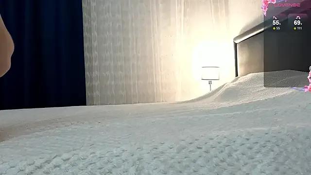 Freechat Brilliant-Kiss on StripChat