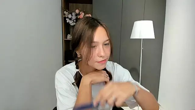 Freechat BritniBers on StripChat