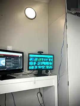 Freechat Bustygoddess32 on StripChat