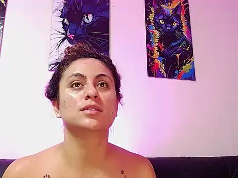 StripChat Caroline_Jons is Freechat Caroline_Jons — Put your hard cock under my panty