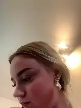 Freechat CherryEmmy on StripChat