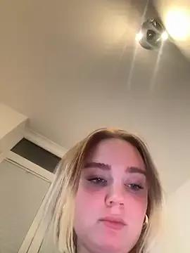 Freechat CherryEmmy on StripChat