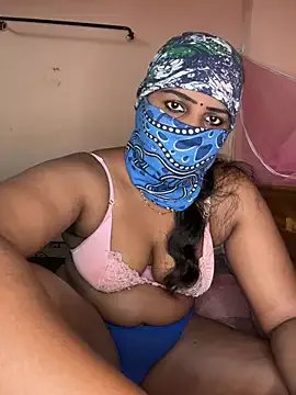 Freechat Chn_x_cbe on StripChat