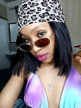 Freechat CocoSexyBabe on StripChat