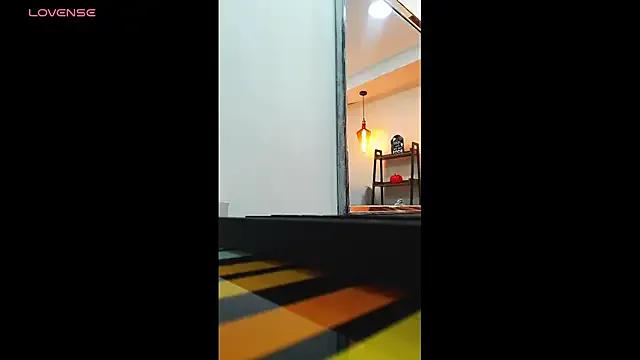 Freechat Coral_Lise on StripChat