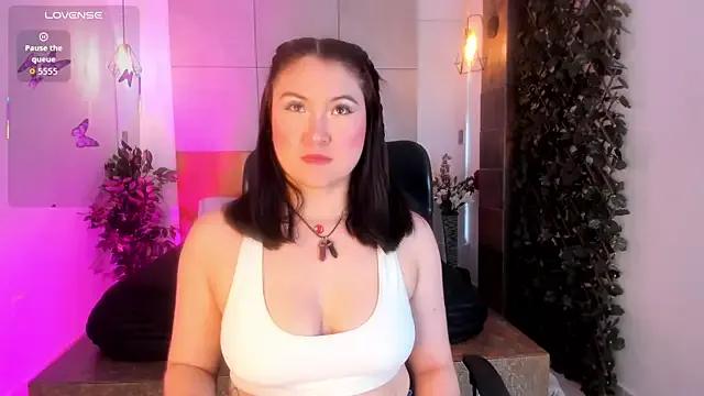 StripChat CoralQuinn is Freechat CoralQuinn — Bend Over + Put panty aside