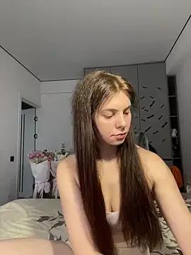 Freechat CurlyLara on StripChat