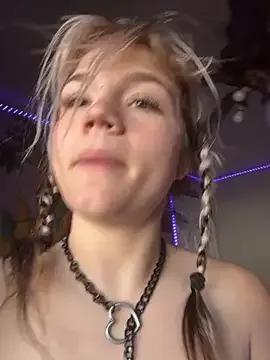 Cutiepiespanks — Pussy Play in Car