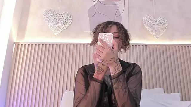 Freechat daiana_curly on StripChat