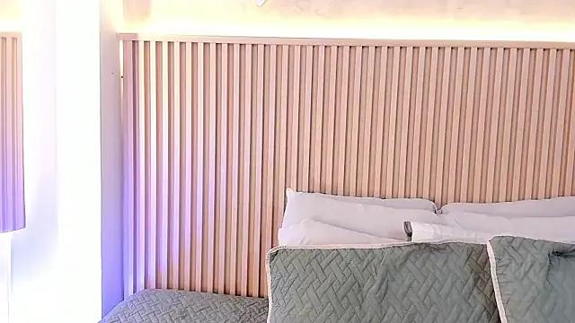 Freechat daiana_curly on StripChat