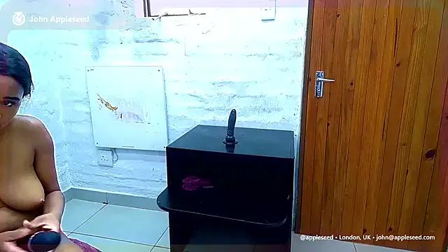 StripChat DaisyGirlxx is Private DaisyGirlxx — Private on StripChat