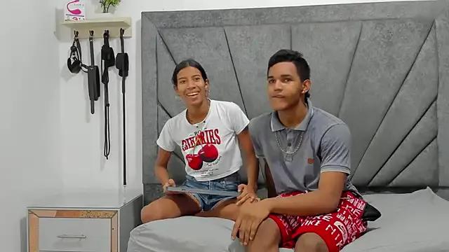 Freechat DaphnerANDrogerrr on StripChat