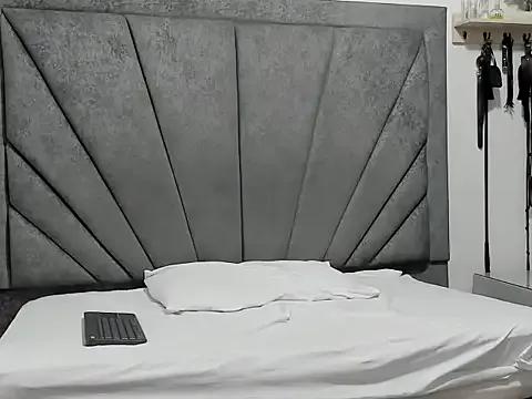 Freechat DaphnerANDrogerrr on StripChat