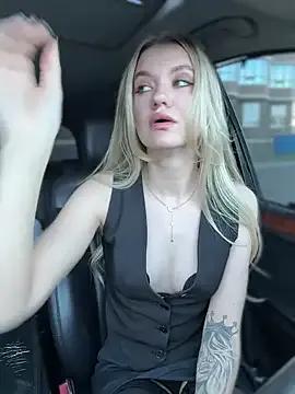 Freechat Devill_Angel_ on StripChat