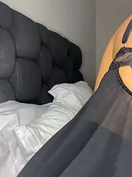 Freechat Diamondpussy97 on StripChat