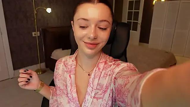 Freechat DinaCandy on StripChat