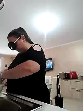 Freechat Dolcecurvy on StripChat