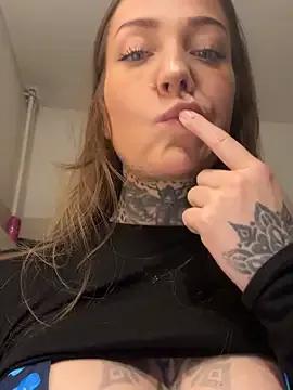 Freechat Elenascrib on StripChat