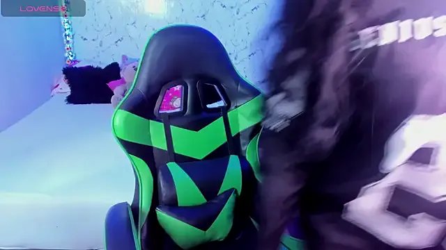 Freechat elissa_iris on StripChat