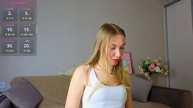 Private ElizaPurrr on StripChat