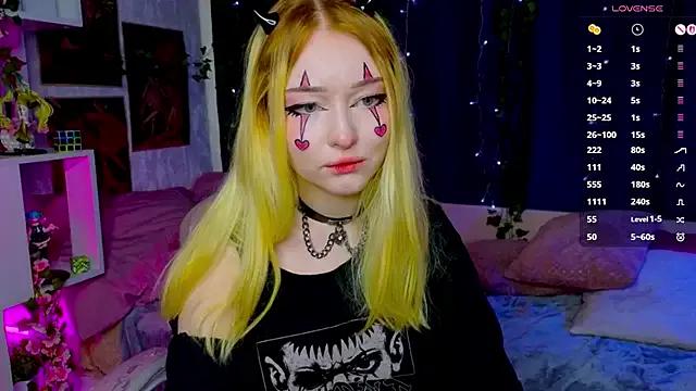 Freechat ElswythCovil on StripChat