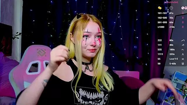 Freechat ElswythCovil on StripChat