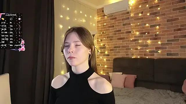 Freechat EmiliDen on StripChat