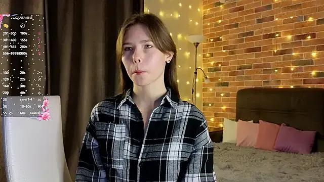 Freechat EmiliDen on StripChat