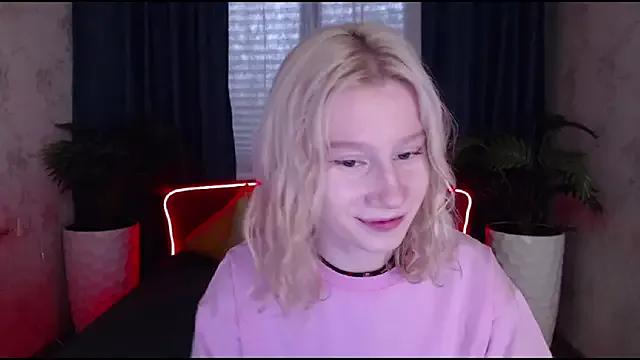 Freechat EnigmaSee on StripChat