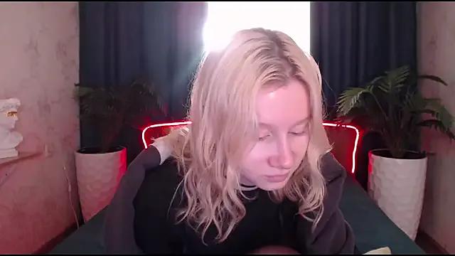 Freechat EnigmaSee on StripChat