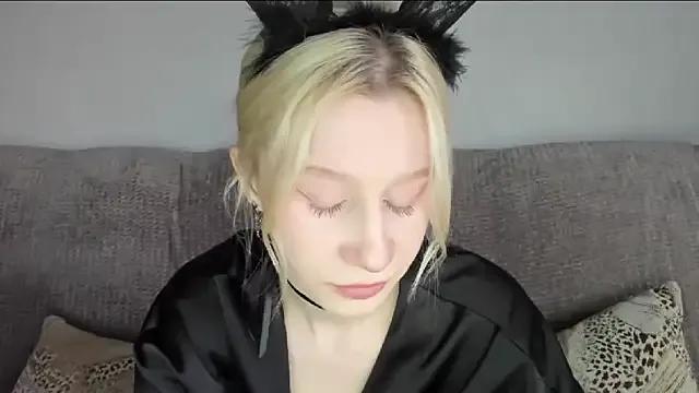 Freechat EnigmaSee on StripChat