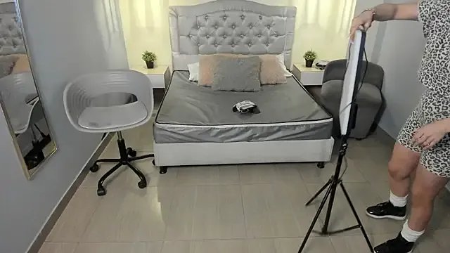 escarleth__ on StripChat