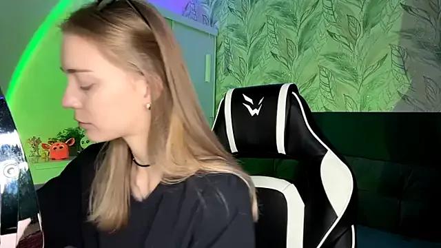 StripChat EvaPeace is Private EvaPeace — finger on pussy