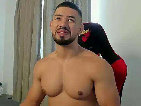 Ezzio_Scolaro on StripChat 