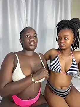 Freechat Favoritegirl1 on StripChat