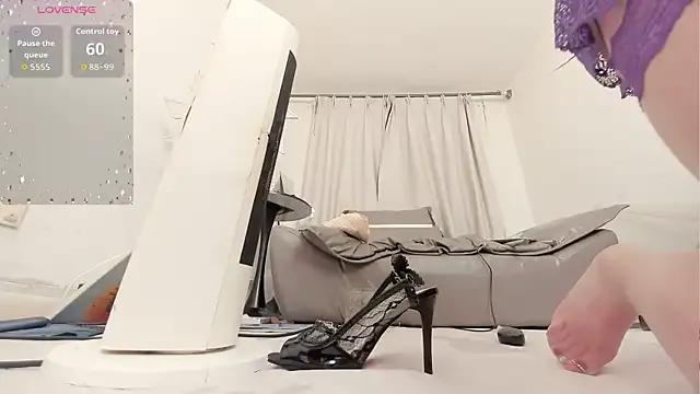 fox-yiyi — Freechat on StripChat