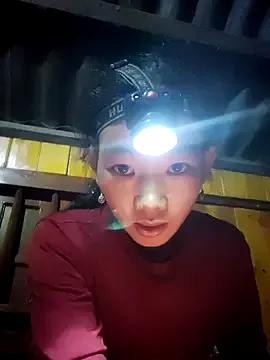 Freechat gio-thu on StripChat